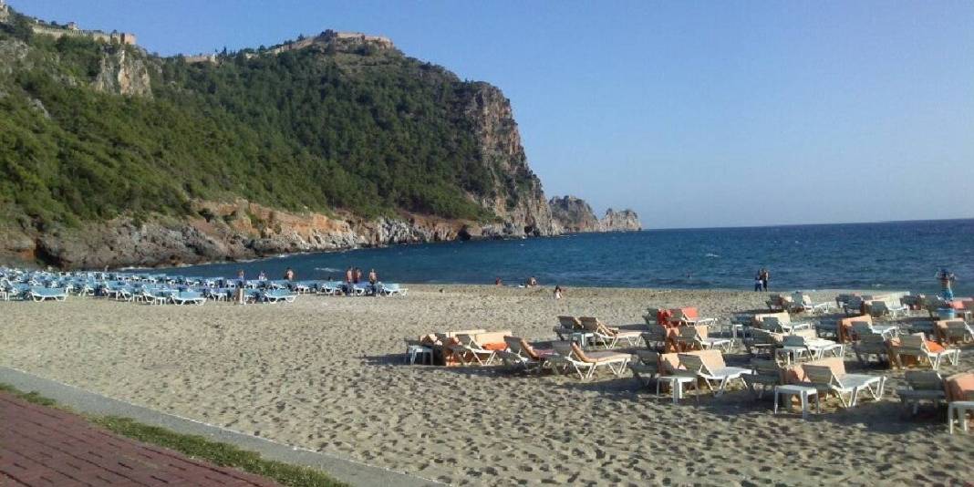 Yorgunluğa masmavi bir mola! Hem huzur hem şifa veriyor: Bu saklı koy keşfedilmeyi bekliyor 8